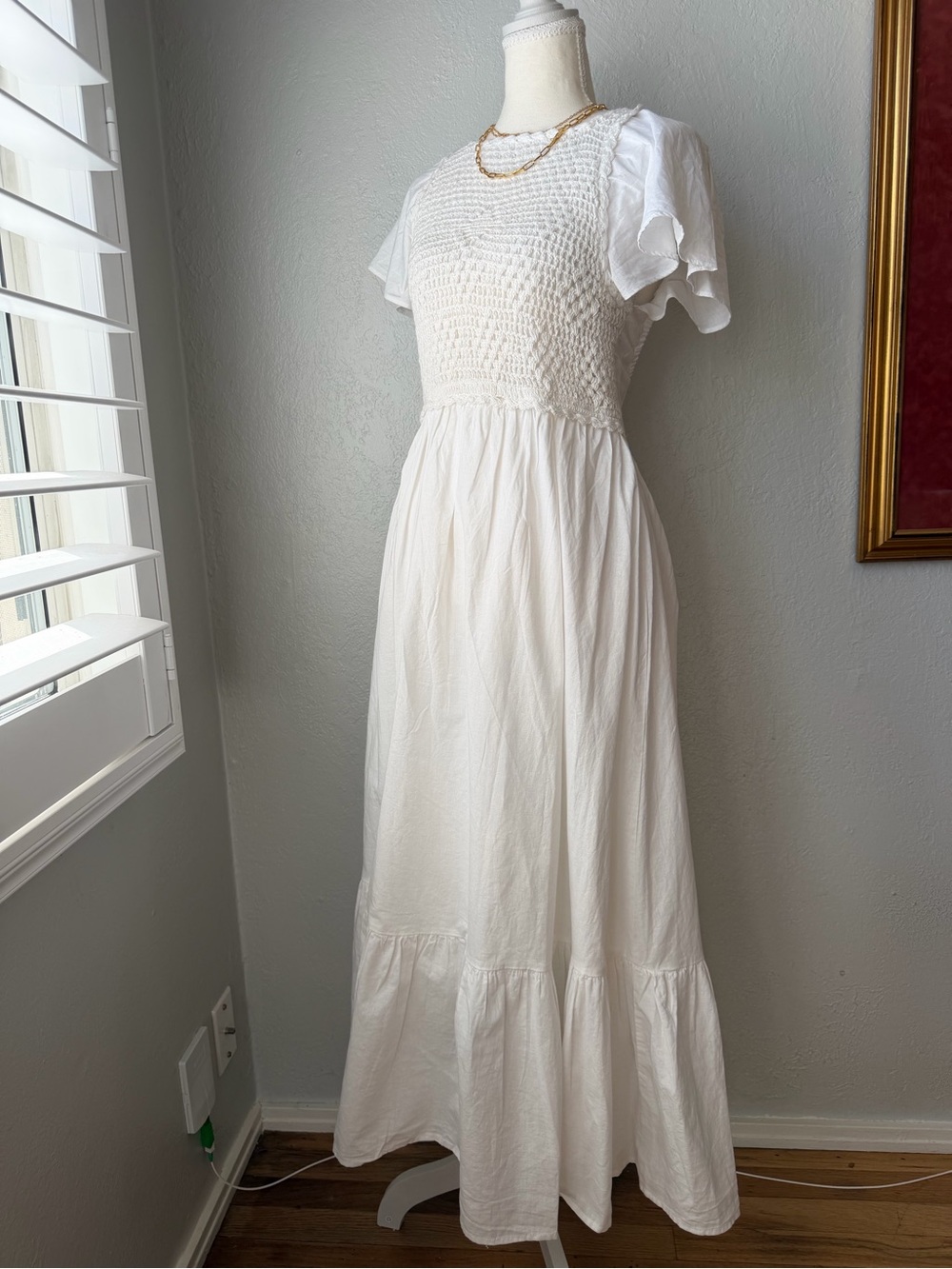 38- NWT ZARA White Crochet Bodice Cotton Maxi Dress with Flutter Sleeves Small